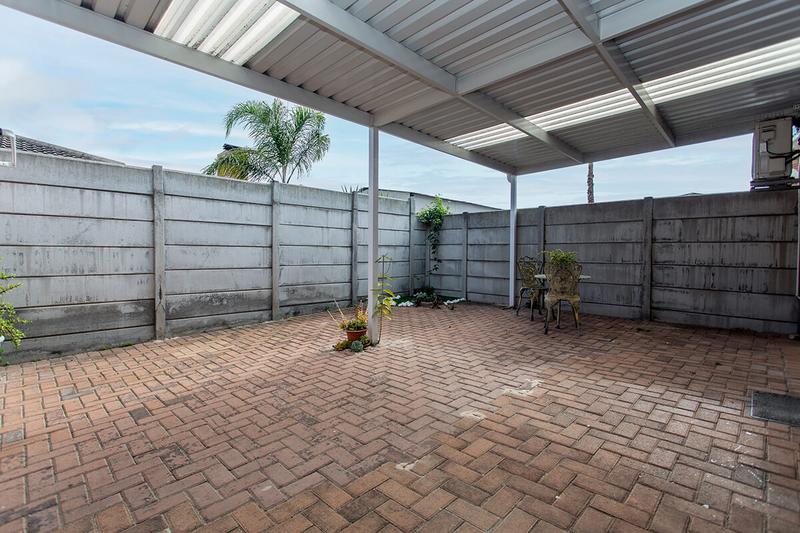 2 Bedroom Property for Sale in Morgenster Heights Western Cape